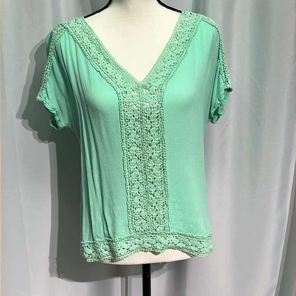 Maurices aqua lace embellished short sleeved top - Medium